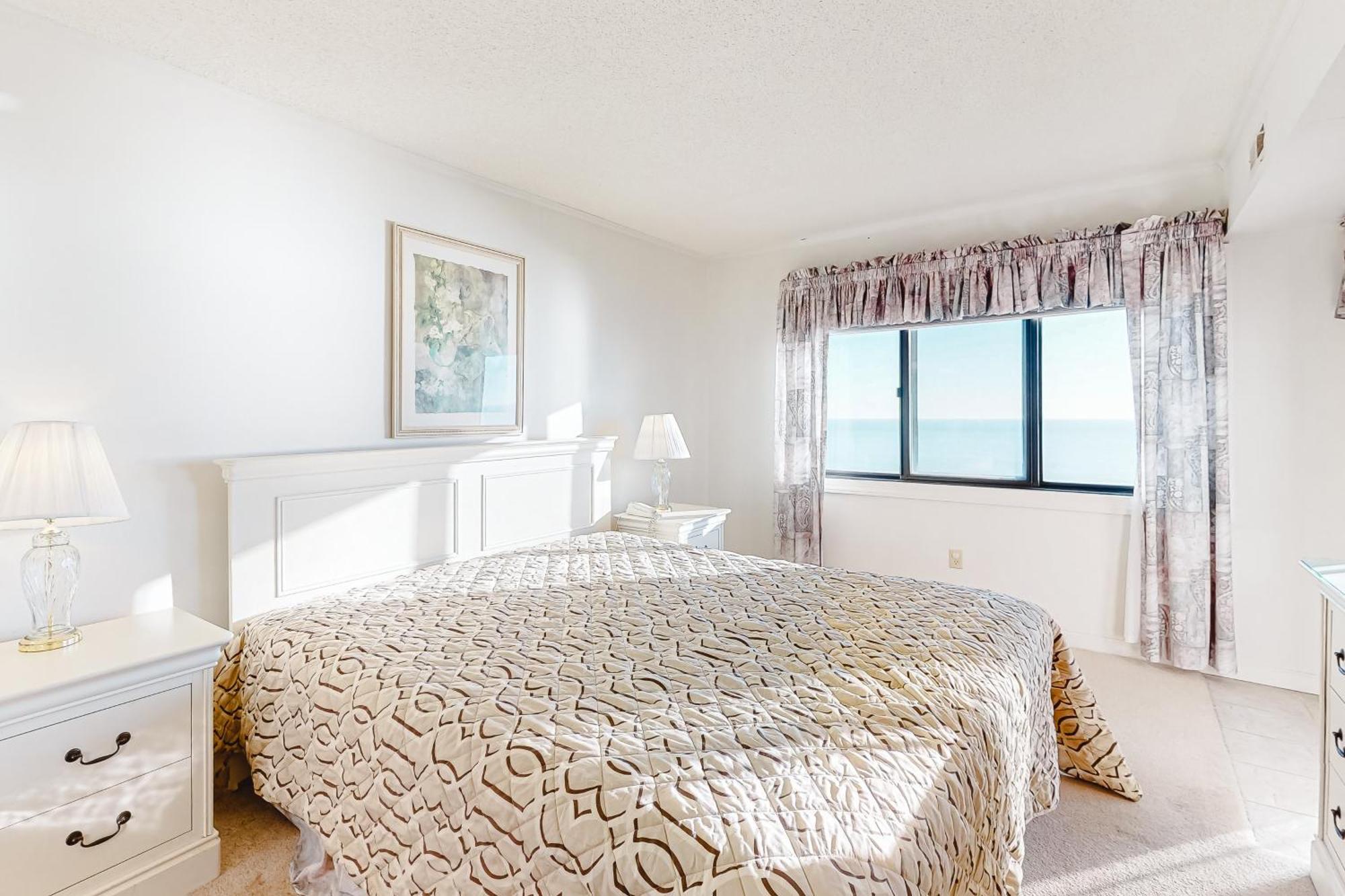 Plaza II Hotel Ocean City Room photo